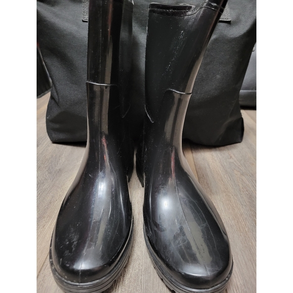 Unlisted by Kenneth Cole Zip Rain Boots - Picture 8 of 15
